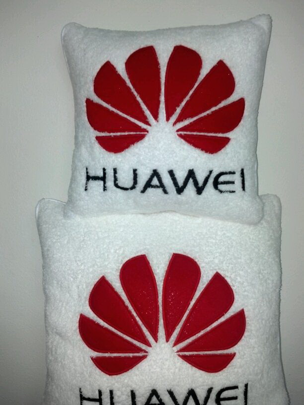 Huawei Pillow-Front-Final